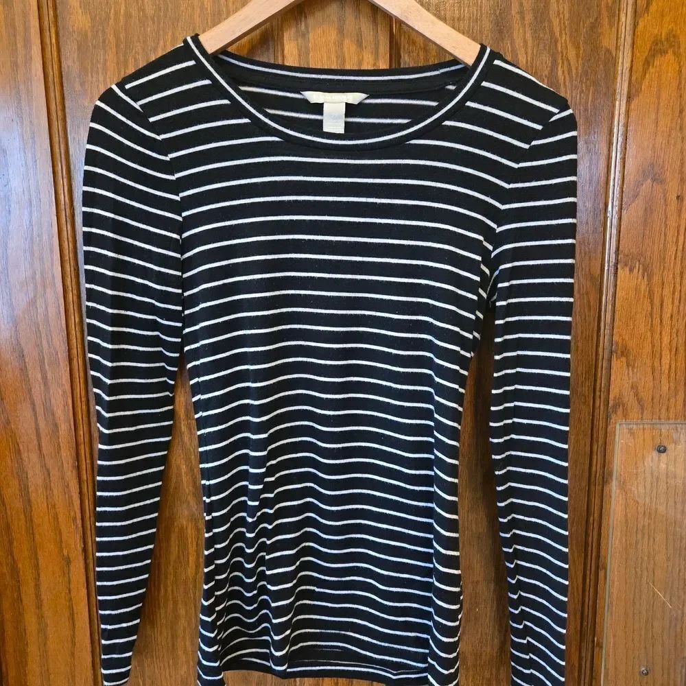Banana Republic Black and White Striped Stretchy Long Sleeve Top